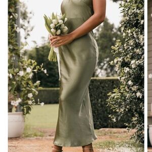 Petal & Pulp Grasie dress in Olive Size 4